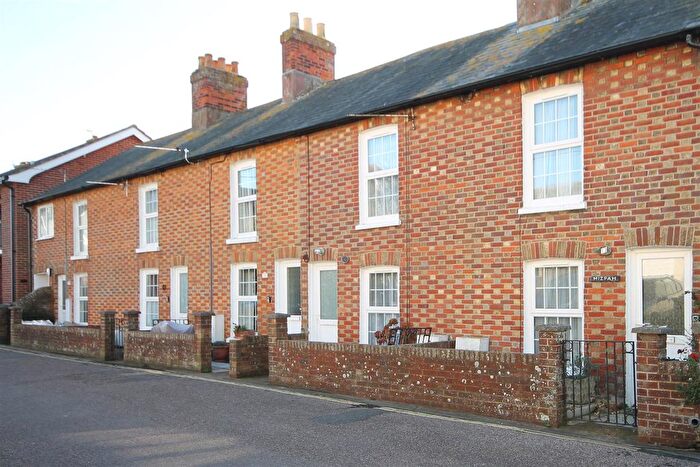3 Bedroom End Terrace House To Rent In Mill Road, Yarmouth, PO41