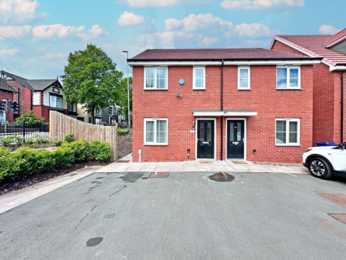 2 Bedroom Semi-Detached House For Sale In Sundowner Grove, Coseley New Village, Tipton, DY4