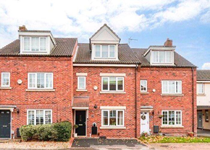 3 Bedroom Terraced House For Sale In Sunflower Gardens, Bessacarr, Doncaster, South Yorkshire, DN4