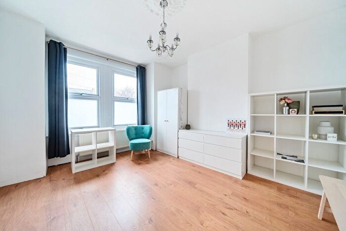 2 Bedroom Flat For Sale In Kilmorie Road, Forest Hill, London, SE23