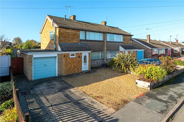 3 Bedroom Semi-Detached House For Sale In Drummond Road, Bourne, Lincolnshire, PE10