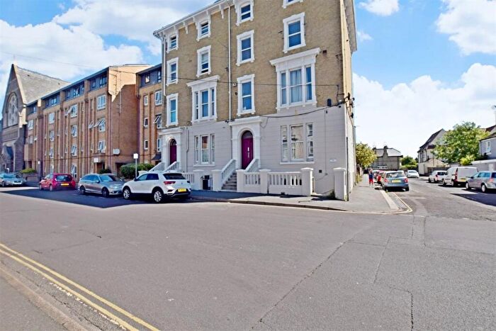 1 Bedroom Flat To Rent In Sidlaw Terrace, Clarence Road, Bognor Regis, PO21