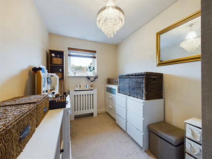 3 Bedroom Terraced House For Sale In Coalport Way, Tilehurst, Reading, RG30