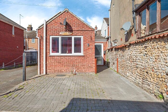 1 Bedroom Detached Bungalow For Sale In Bermondsey Place East, Great Yarmouth, NR30