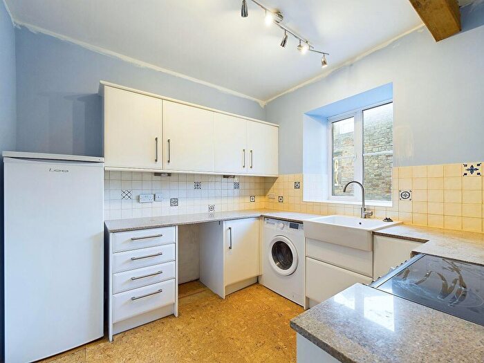 2 Bedroom Duplex To Rent In The Wend, Carleton, BD23
