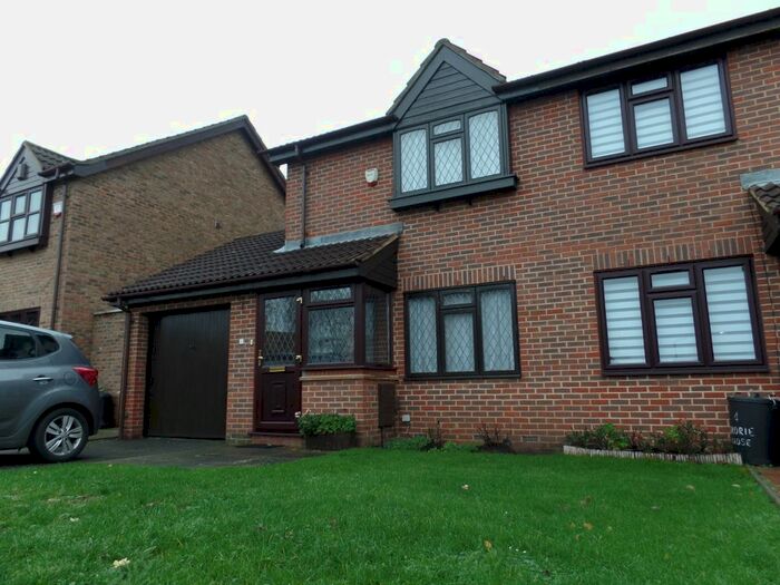 2 Bedroom Semi-Detached House To Rent In Airdrie Close, Hayes UB4
