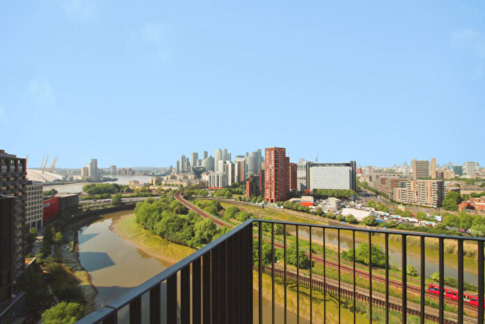 Studio To Rent In Amelia House, Lyell Street, London, Greater London, E14