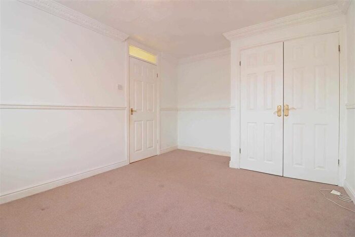 2 Bedroom Bungalow To Rent In Horsehead Lane, Bolsover, S44