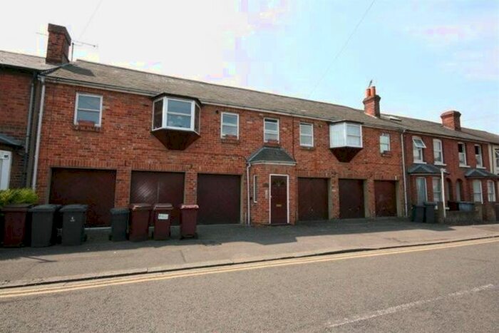 1 Bedroom Flat To Rent In Cardiff Mews, Cardiff Road, Reading, RG1