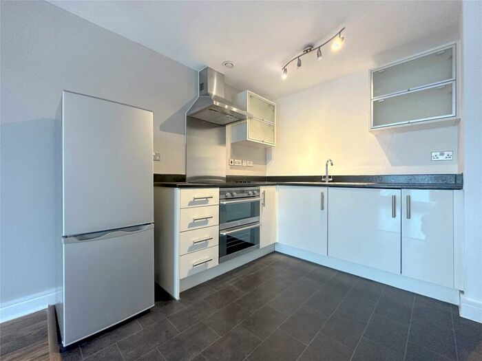 1 Bedroom Apartment To Rent In Red Lion Lane, Exeter, Devon, EX1