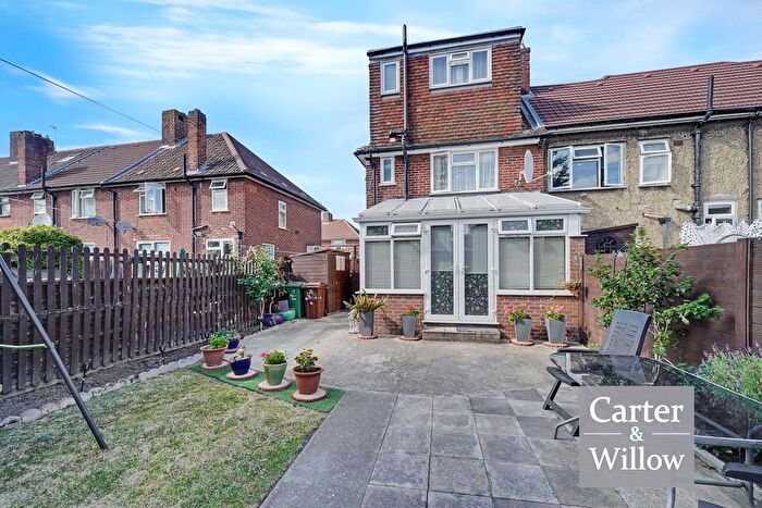 3 Bedroom End Of Terrace House To Rent In Marlborough Road, Dagenham, RM8