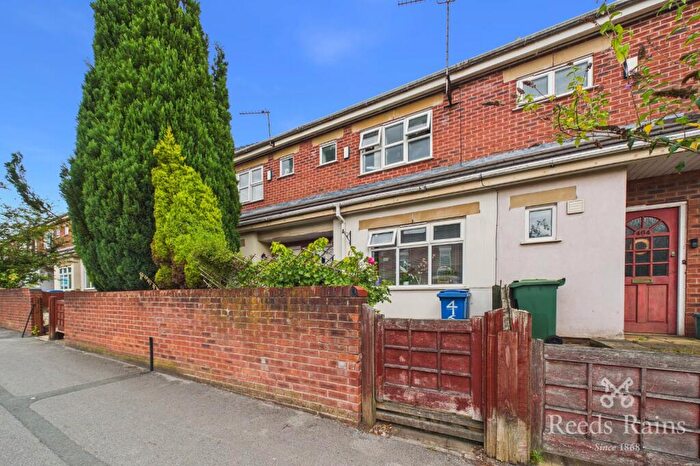 2 Bedroom Terraced House For Sale In Gorton Road, Stockport, Greater Manchester, SK5