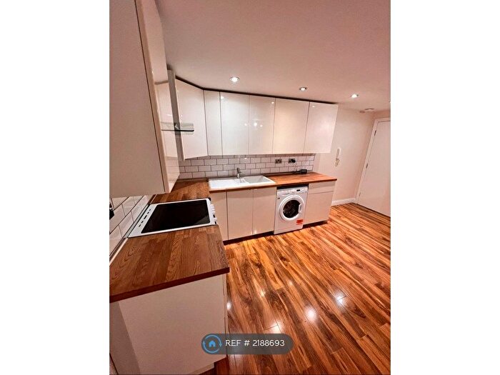 1 Bedroom Flat To Rent In Granville Gardens, Hinckley, LE10