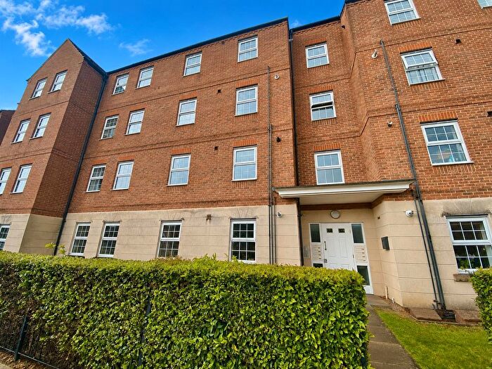 3 Bedroom Flat For Sale In Barley Mews, Peterborough, PE2