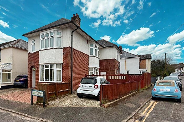2 Bedroom Flat For Sale In Stourvale Road, Southbourne, BH6