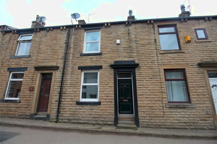 2 Bedroom Terraced House To Rent In Huddersfield Road, Newhey, Rochdale, OL16