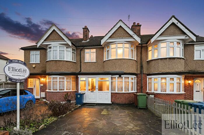 4 Bedroom Terraced House For Sale In Torbay Road, Harrow, HA2