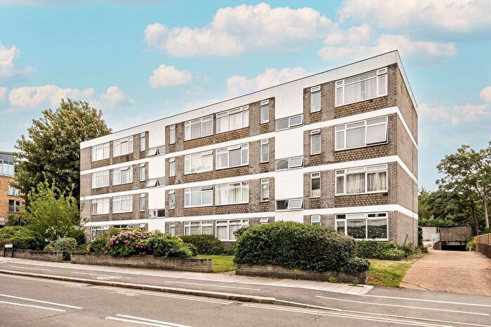 1 Bedroom Flat To Rent In St. Marks Hill, Surbiton, KT6