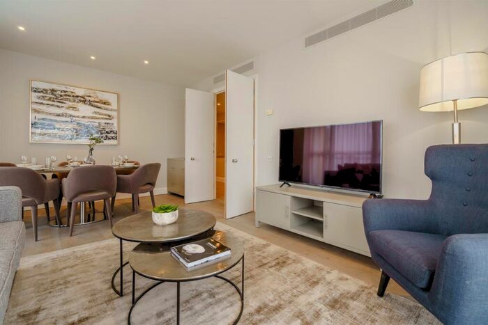 2 Bedroom Flat To Rent In Circus Apartments, Docklands, E14