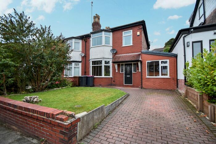 3 Bedroom Semi-Detached House To Rent In Norwood Avenue, Salford, Manchester, M7