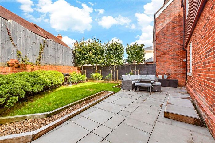 3 Bedroom Detached House For Sale In Three Fields Road, Tenterden, Kent, TN30
