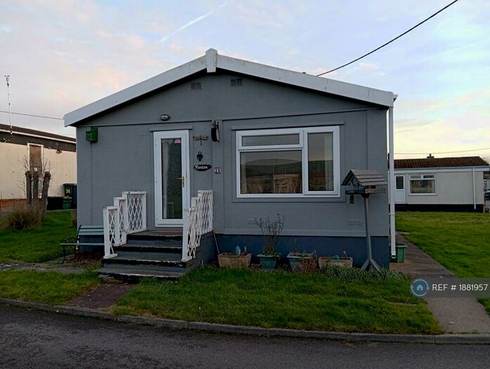 3 Bedroom Bungalow To Rent In Quedgeley Park, Gloucester, GL4