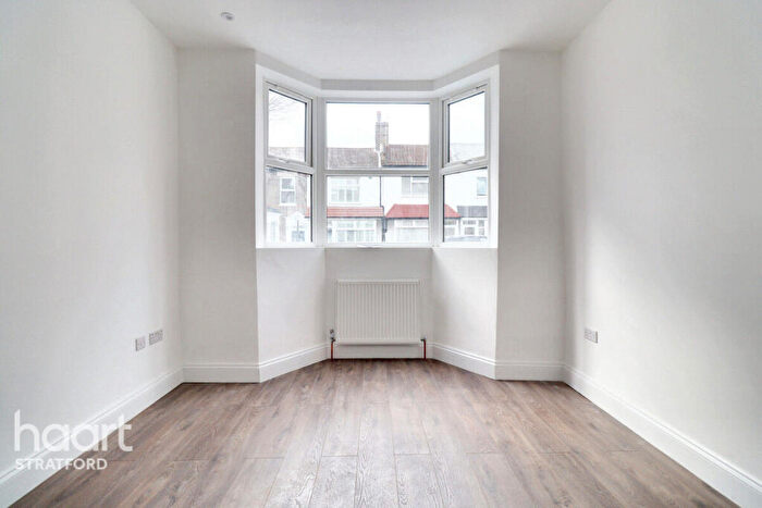 3 Bedroom Terraced House For Sale In Geere Road, Stratford, E15