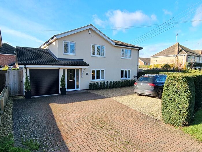 4 Bedroom Detached House For Sale In Linchfield Road, Deeping St James, Market Deeping, PE6