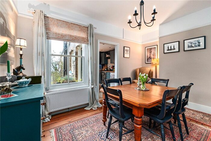 2 Bedroom Semi-Detached House For Sale In Selwyn Road, Cambridge, CB3