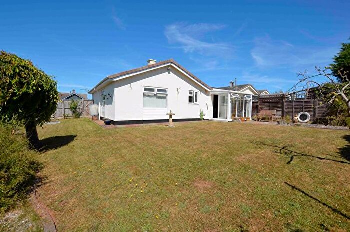 2 Bedroom Bungalow For Sale In Sanders Road, Brixham, TQ5