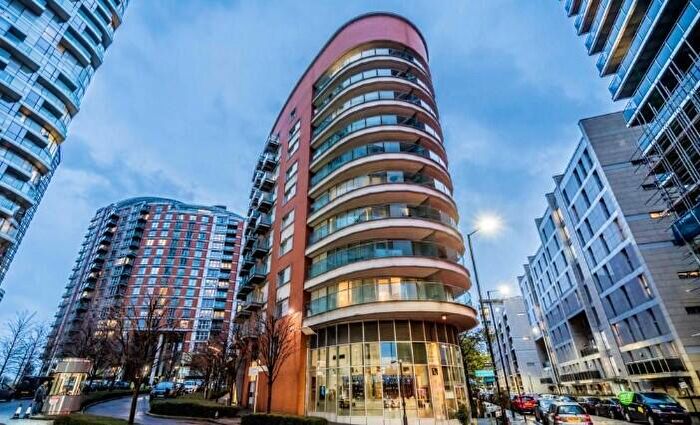 Studio To Rent In Biscayne Avenue, London, E14