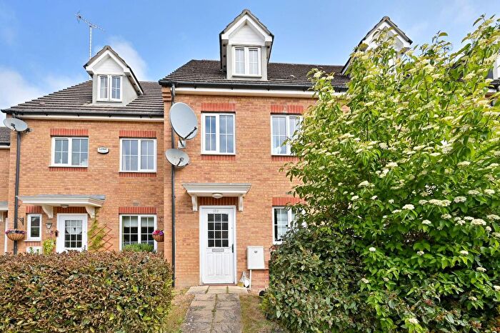 3 Bedroom End Of Terrace House For Sale In Johnson Drive, Hemel Hempstead, Leighton Buzzard, LU7