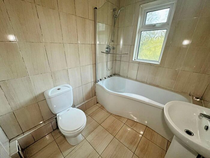 1 Bedroom Flat For Sale In Grosvenor Court, Queens Drive, Wavertree, Liverpool, L15