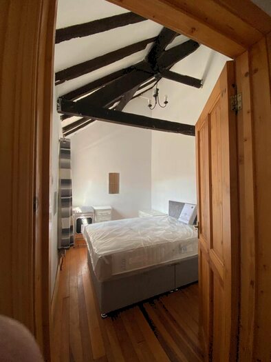 6 Bedroom House To Rent In Hallgarth Street, Durham, DH1