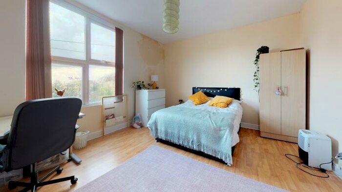 4 Bedroom Terraced House To Rent In Burchett Terrace, Woodhouse, Leeds, LS6