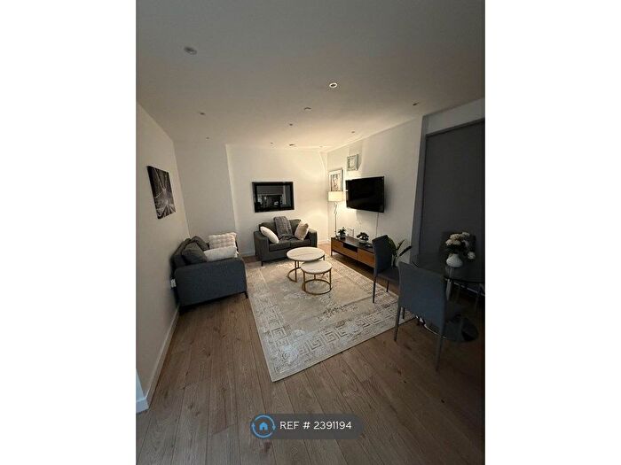 2 Bedroom Flat To Rent In Pennant House, London, E16