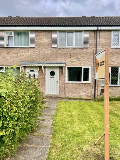 2 Bedroom Town House To Rent In Sandygap, York, YO32