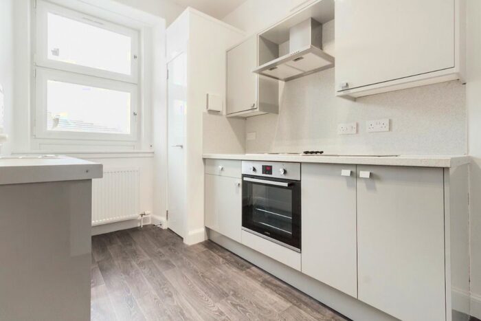 1 Bedroom Flat To Rent In Rosefield Street, West End, Dundee, DD1