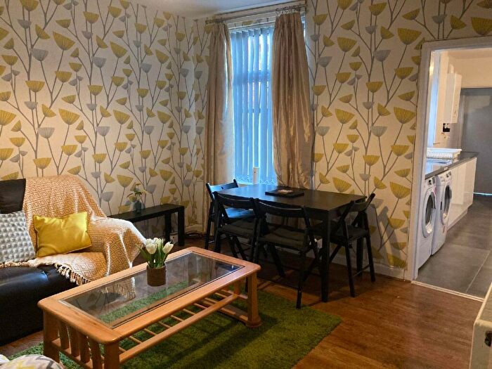 5 Bedroom House To Rent In Douglas Road (D), Lenton, Nottingham, Nottinghamshire, NG7