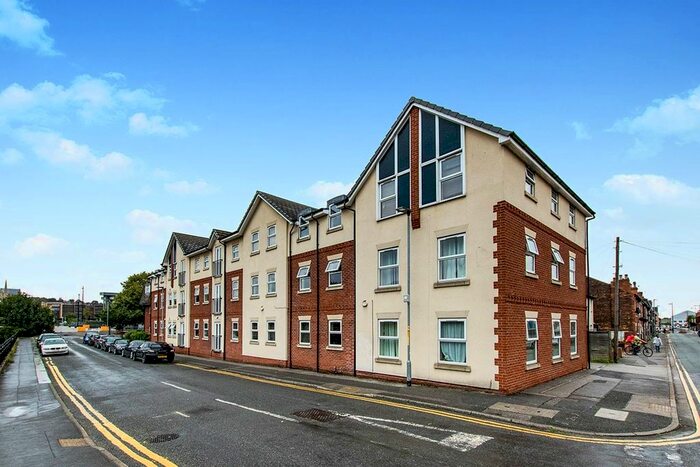 2 Bedroom Flat To Rent In Portland Street, Lincoln, LN5