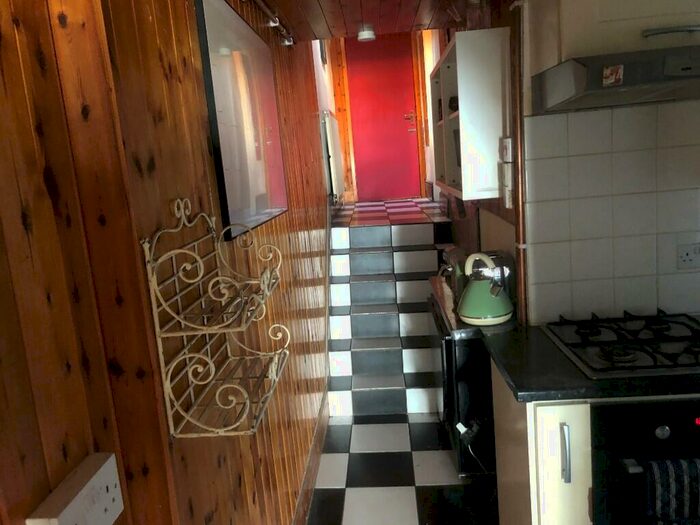 Studio To Rent In Fortune Green Road, London, NW6