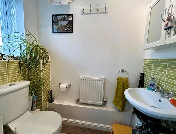 4 Bedroom Semi-Detached House For Sale In Dalton Drive, Belper, DE56