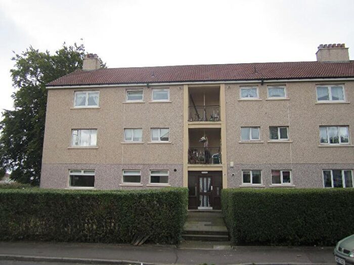3 Bedroom Flat To Rent In Riddrie Knowes, Riddrie, Glasgow, G33