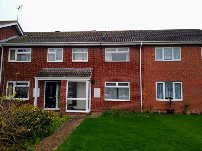 3 Bedroom Terraced House To Rent In School Road, PE28