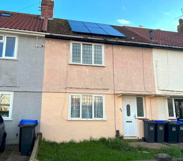 3 Bedroom Terraced House To Rent In Ruskin Road, Broadwater, Worthing, BN14