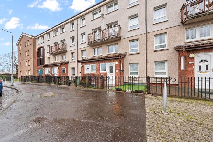 2 Bedroom Maisonette To Rent In Cumberland Street, Hutchesontown, Glasgow, G5