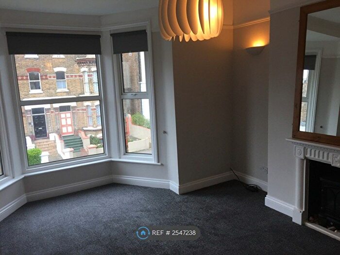 1 Bedroom Flat To Rent In Granville Road, Broadstairs, CT10
