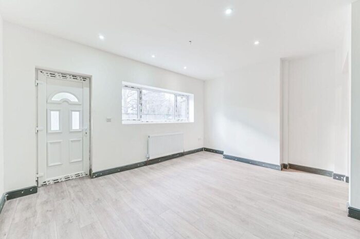 1 Bedroom Flat To Rent In Pawsons Road, Thornton Heath, Croydon, CR0
