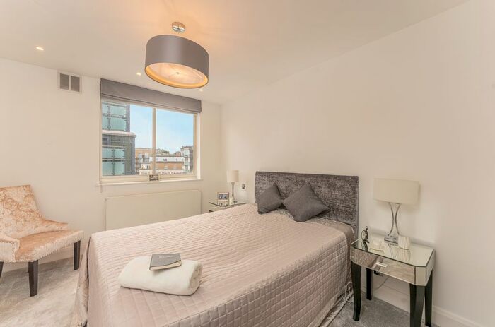 2 Bedroom Flat For Sale In Park Lorne, Park Road, St Johns Wood, NW8