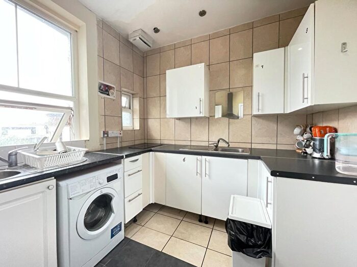 6 Bedroom End Of Terrace House To Rent In Agar Grove, London, NW1